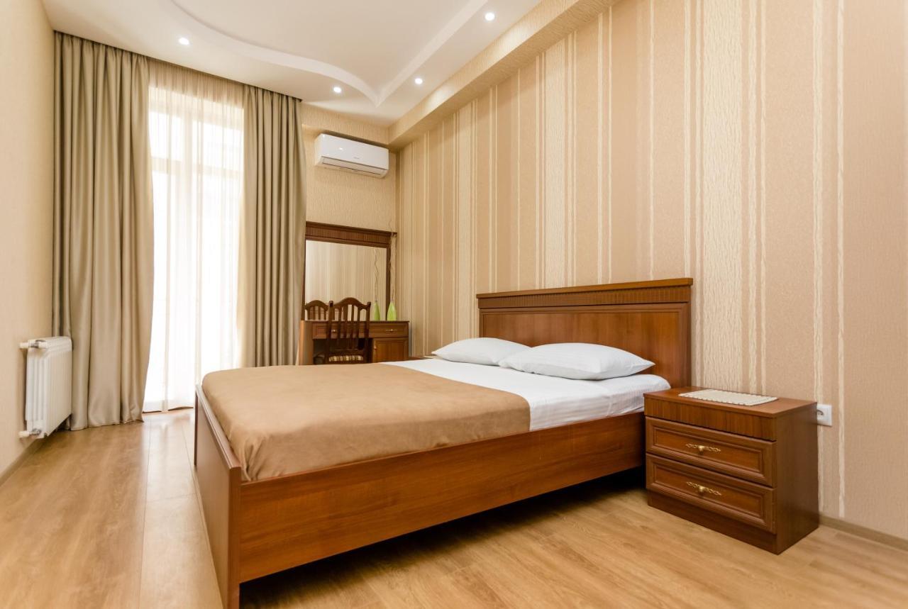 Tbilisi Two Bedroom Apartment ภายนอก รูปภาพ