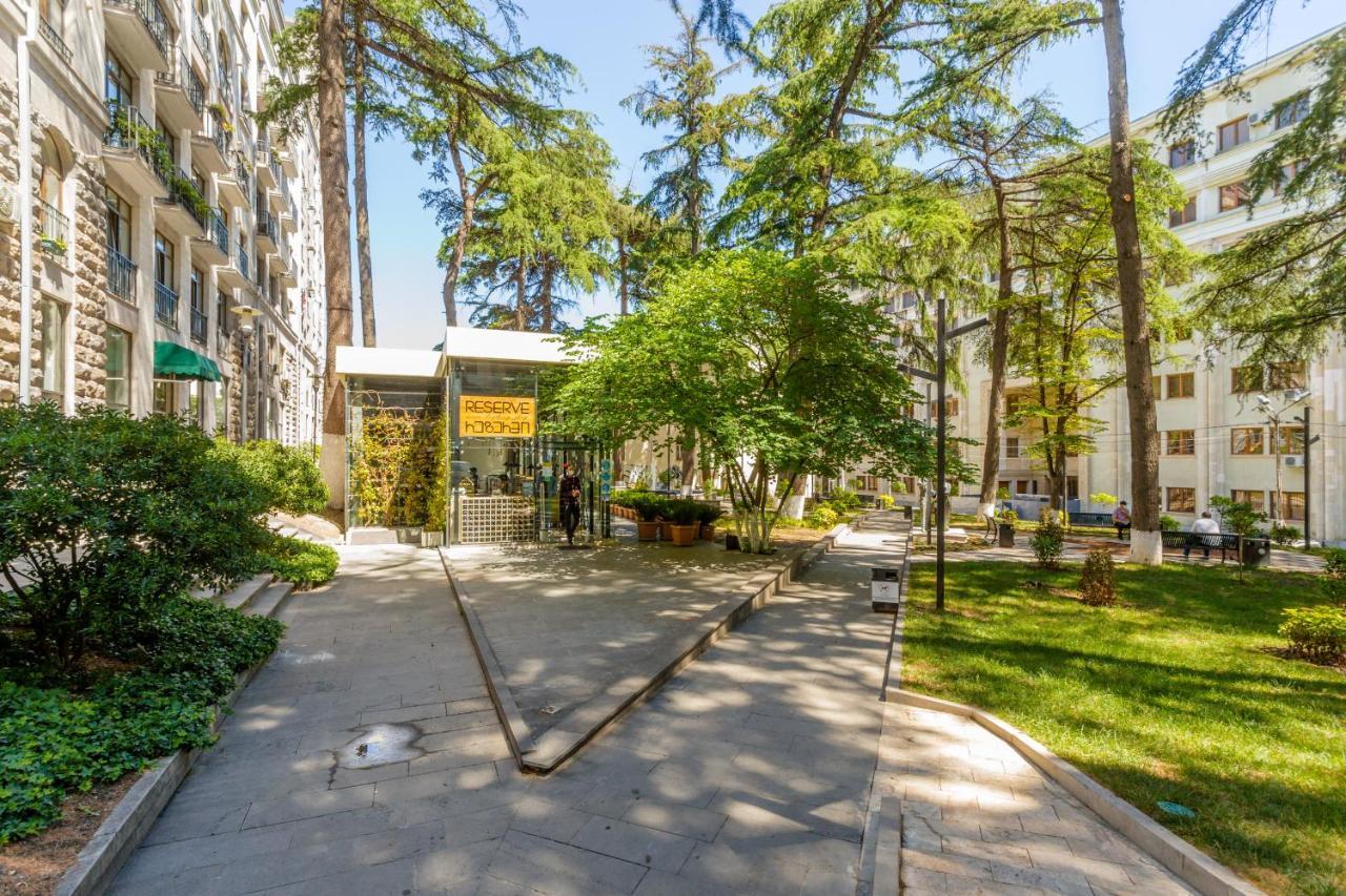 Tbilisi Two Bedroom Apartment ภายนอก รูปภาพ